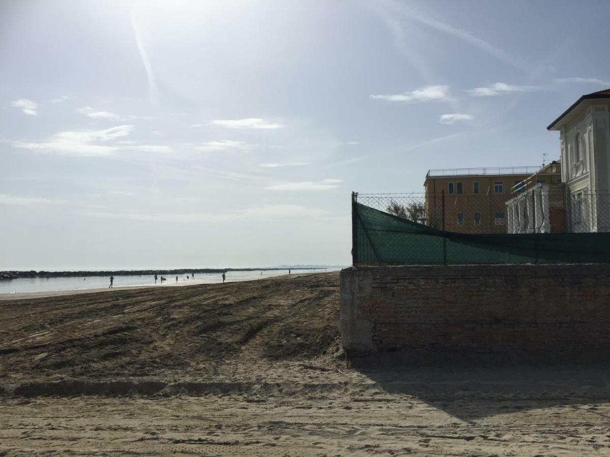 Il Rifugio Del Pescatore Apartment Rimini Exterior photo